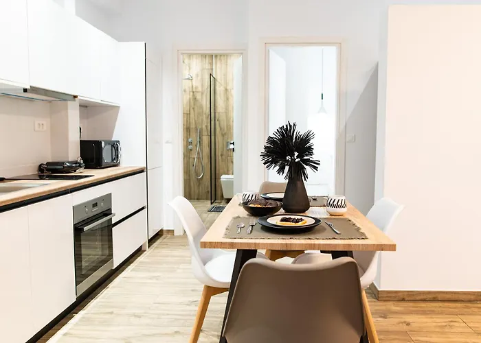 Apartment Pebble Garden *