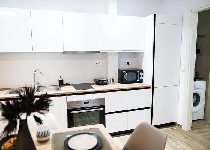 Pebble Garden Apartment